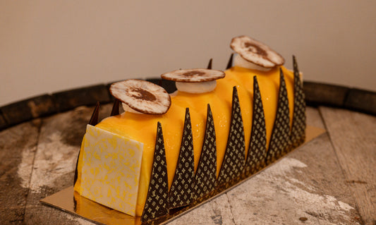 Bûche de Noẽl - Mangues et Fruit de la Passion